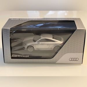 Audi TT Coupe Die-cast Model 1/43